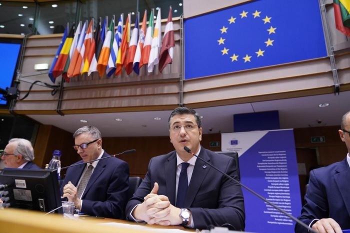 Covid-19: RU's formand Apostolos Tzitzikostas efterlyser en EU-mekanisme for nødsituationer på sundhedsområdet til støtte for regioner og byer